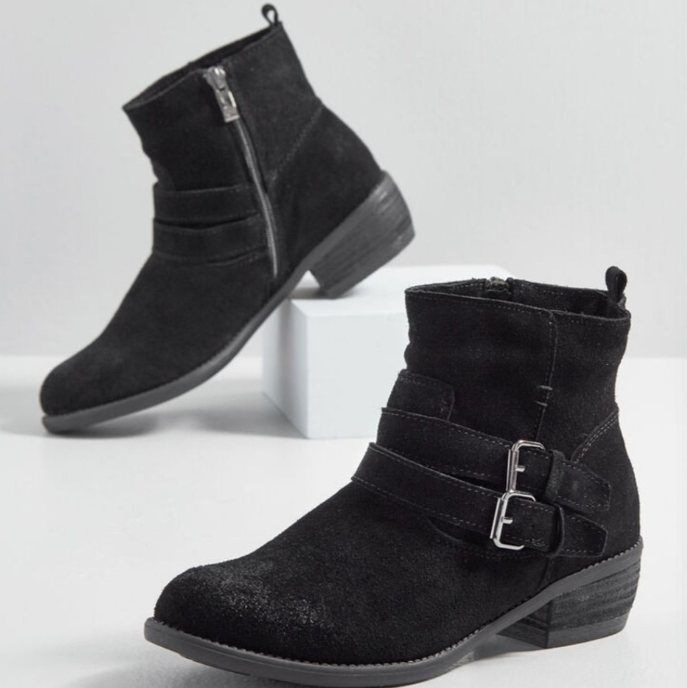 Walks For Me Suede Boot